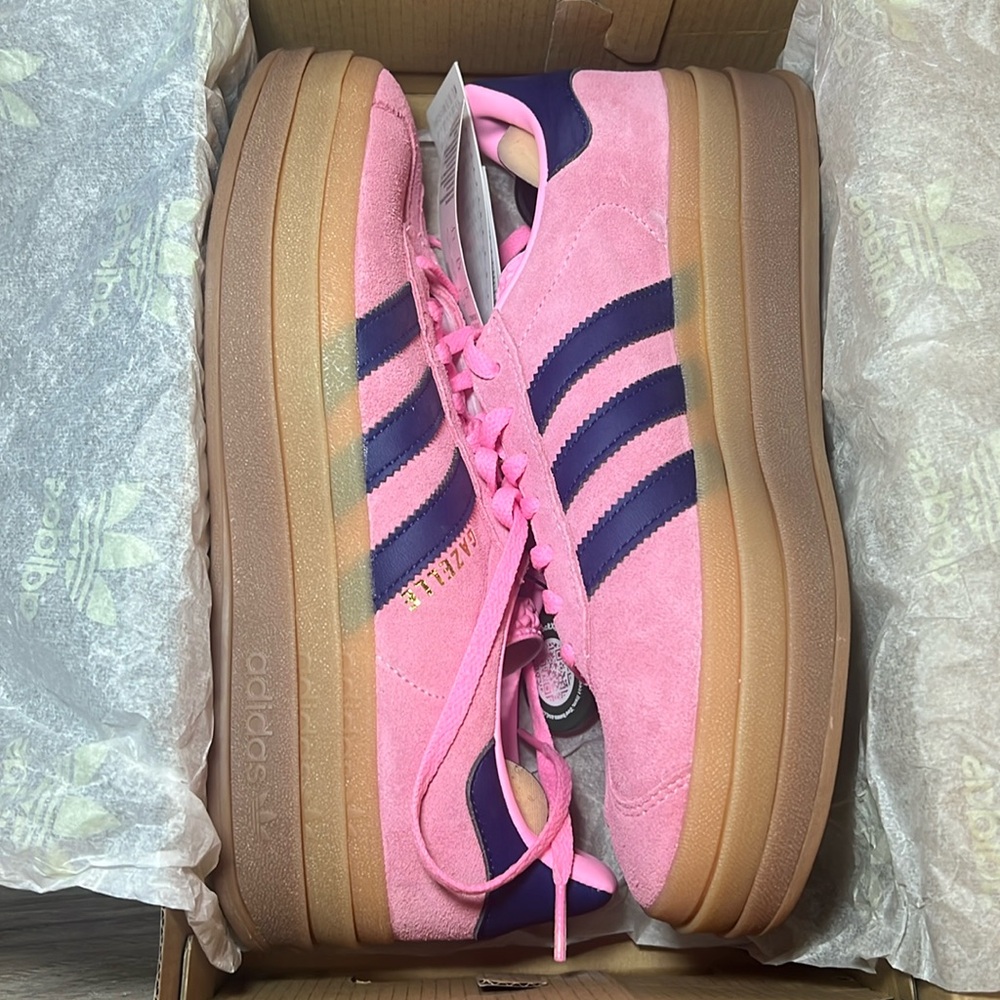 NWT GAZELLE